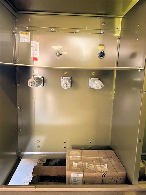 3 Units - Eaton 225 Kva Padmount Transformers)